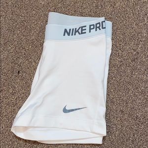 Nike pro